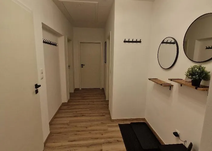 Am - Obergeschoss - Ruhige Lage - Eigener Garten *