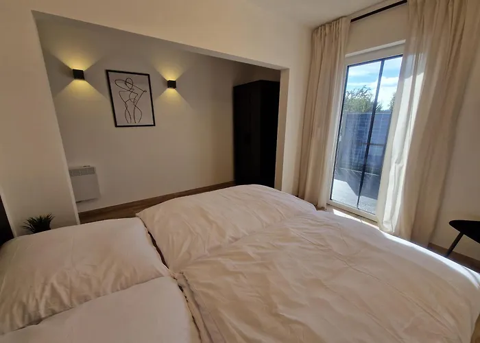 Am - Obergeschoss - Ruhige Lage - Eigener Garten Borken (Hessen)